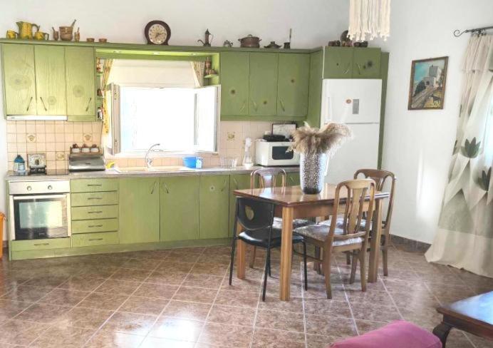 Elena'S Farm House Near Airport And Artemida Beach Exterior foto
